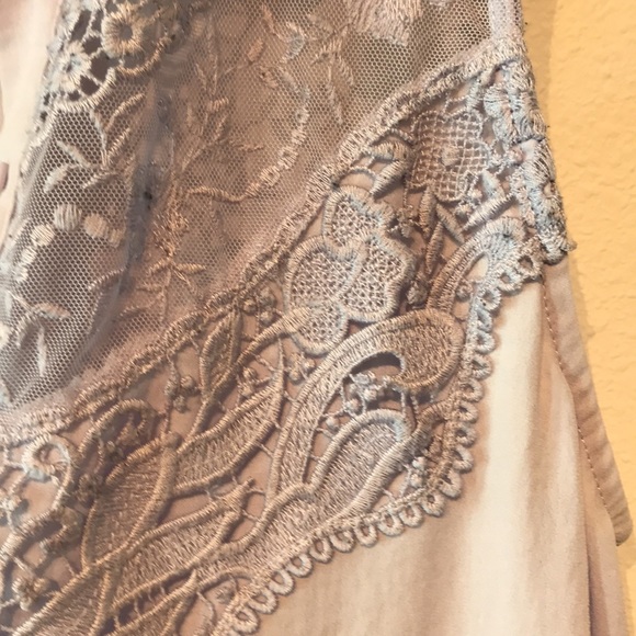 H&M blouse - Picture 3 of 5